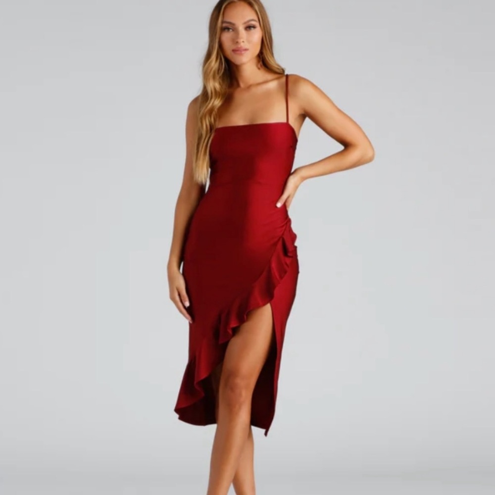 Windsor Wine Midi Dress